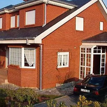 Casa de Férias Casa A 50 Metros De Playa Con Piscina Cubierta Liencres