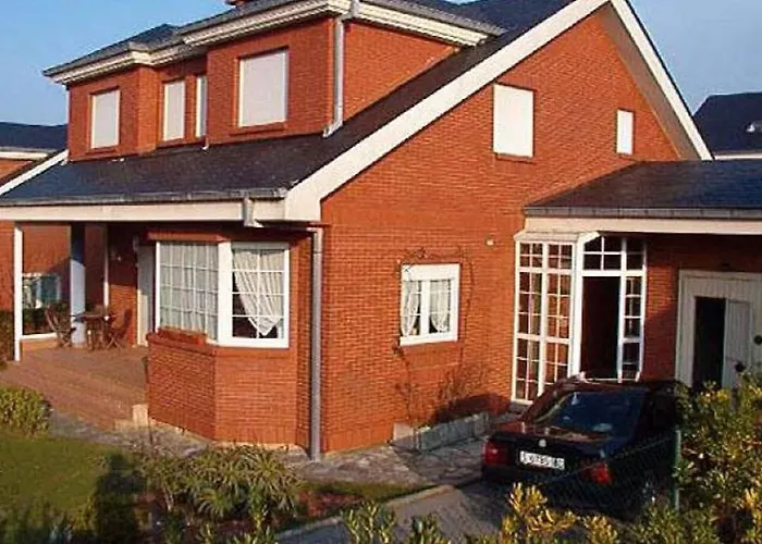 Holiday home Casa A 50 Metros De Playa Con Piscina Cubierta Liencres