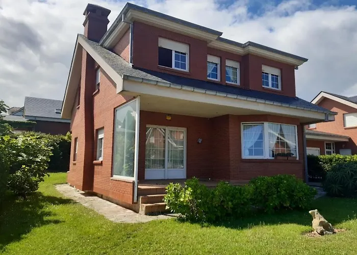 Casa A 50 Metros De Playa Con Piscina Cubierta