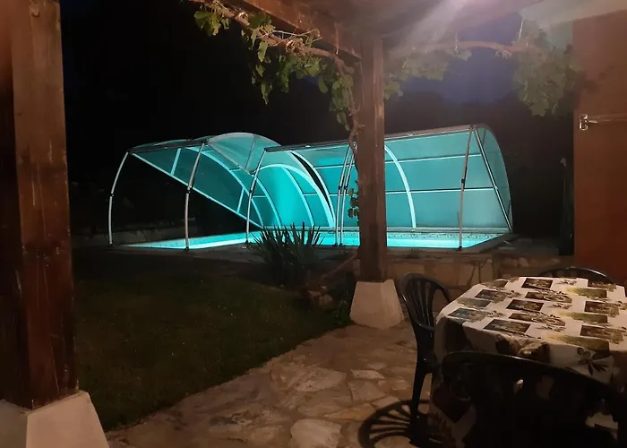 Casa A 50 Metros De Playa Con Piscina Cubierta Liencres