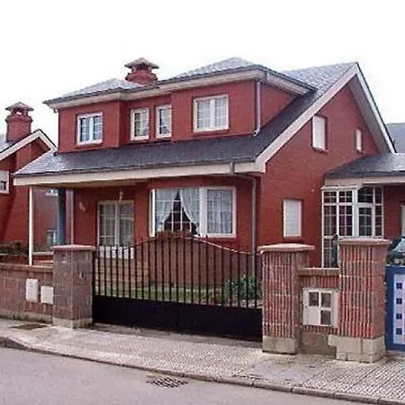Casa A 50 Metros De Playa Con Piscina Cubierta
